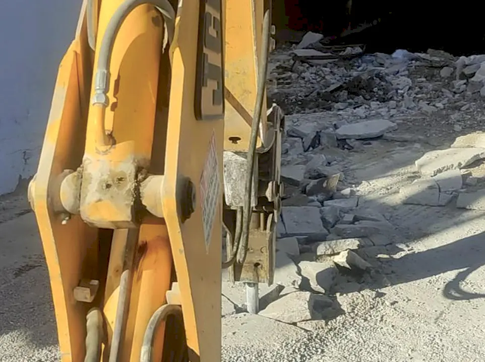 Gazi Mah Beton Kırma