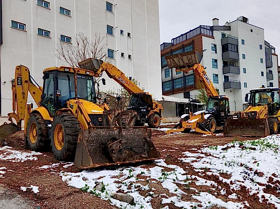 Bahçeli Kiralık İş Makineleri