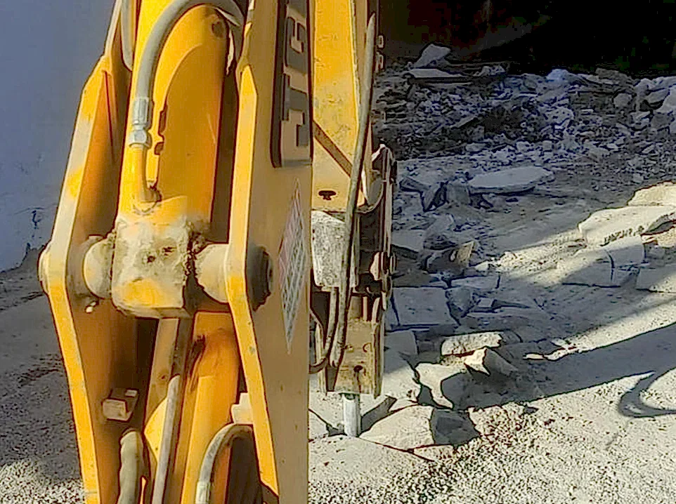 Sumqayıt Beton Kırma