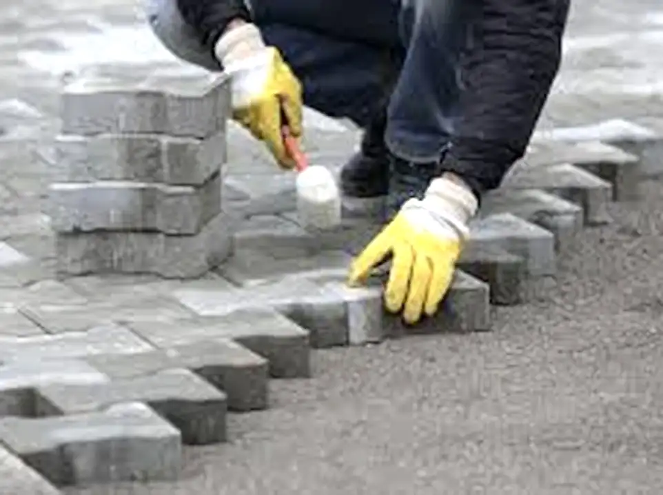 Bakı Kilit Taşı